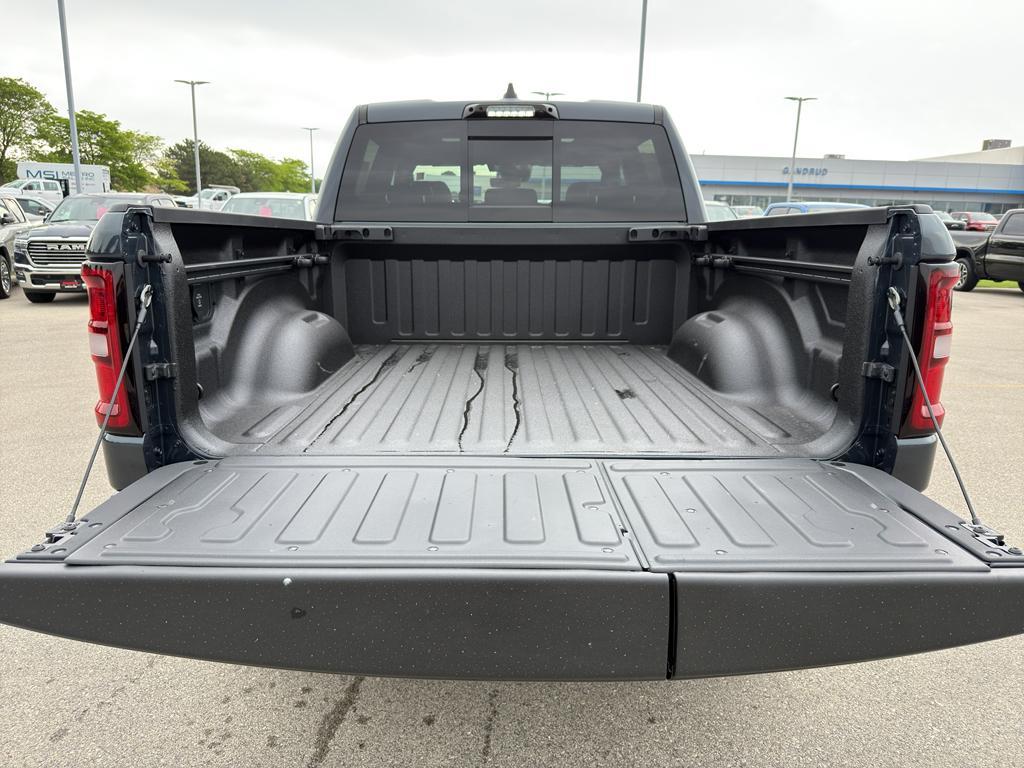 new 2025 Ram 1500 car, priced at $75,550