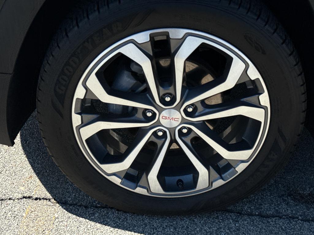 used 2020 GMC Terrain car, priced at $23,195