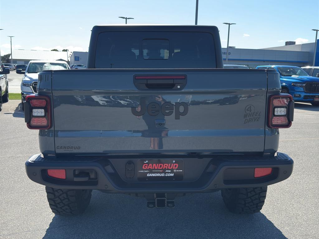 new 2025 Jeep Gladiator car, priced at $60,115