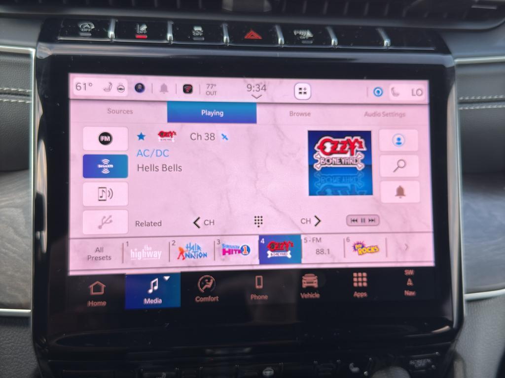 new 2025 Jeep Grand Cherokee L car, priced at $48,097