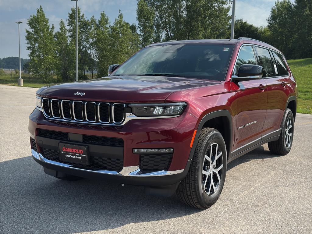 new 2025 Jeep Grand Cherokee L car, priced at $48,097