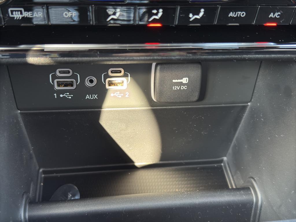 new 2025 Jeep Grand Cherokee L car, priced at $48,097