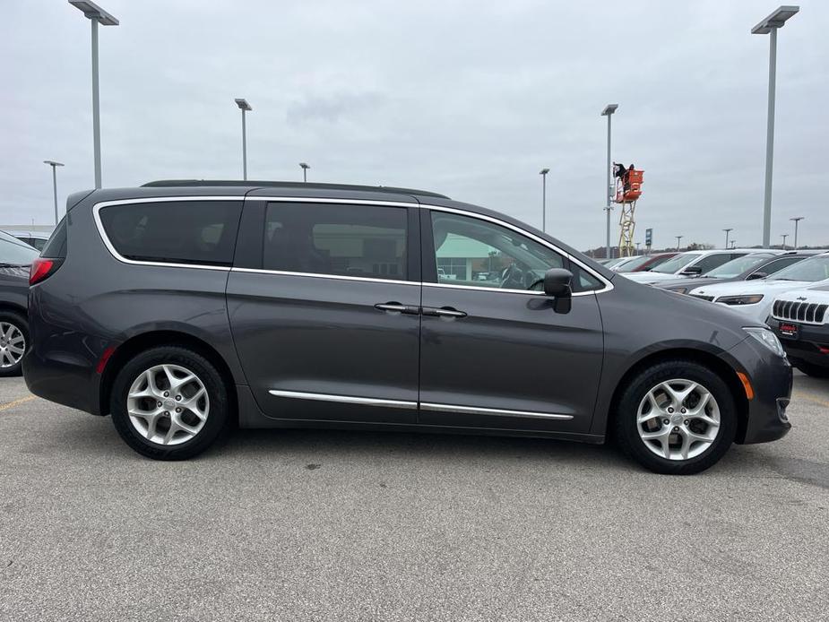 used 2017 Chrysler Pacifica car, priced at $11,995