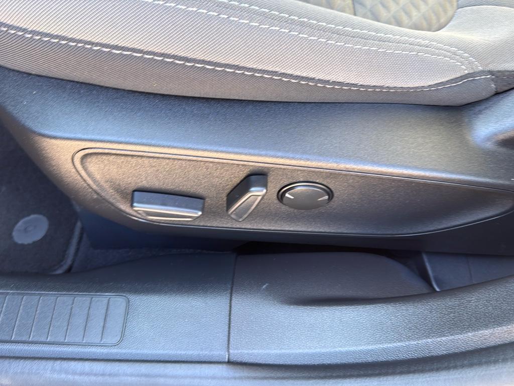 used 2022 Ford Escape car, priced at $22,095