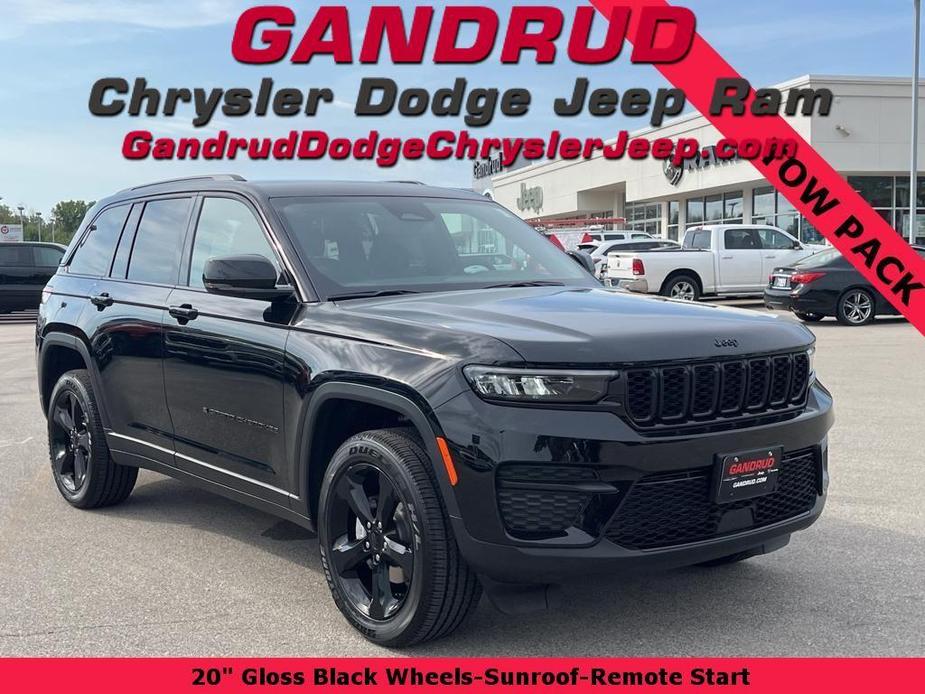 new 2024 Jeep Grand Cherokee car, priced at $44,999