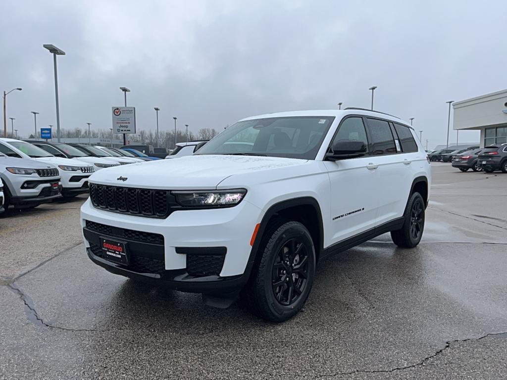 new 2025 Jeep Grand Cherokee L car, priced at $43,998