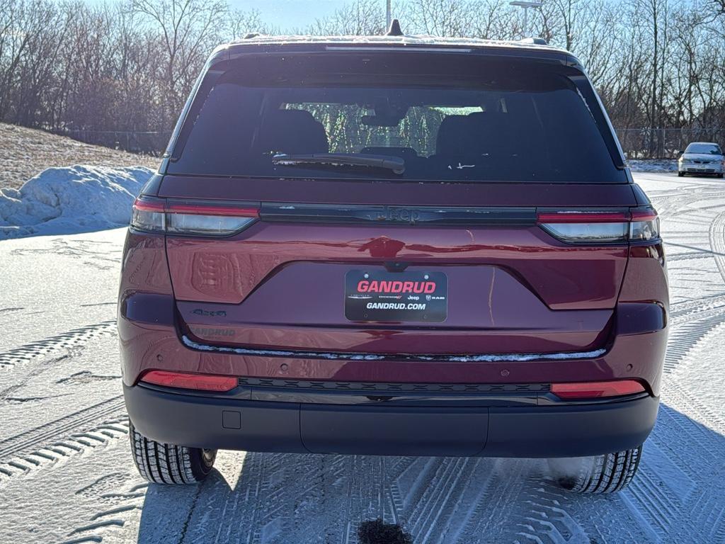 new 2025 Jeep Grand Cherokee car, priced at $45,279