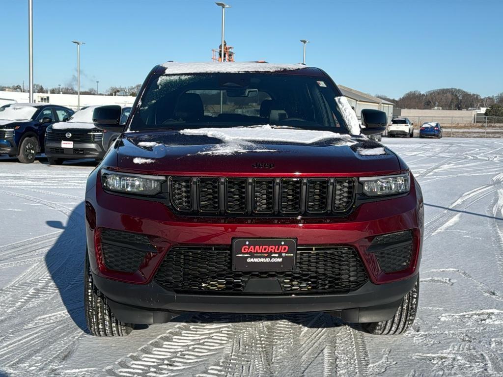 new 2025 Jeep Grand Cherokee car, priced at $45,279