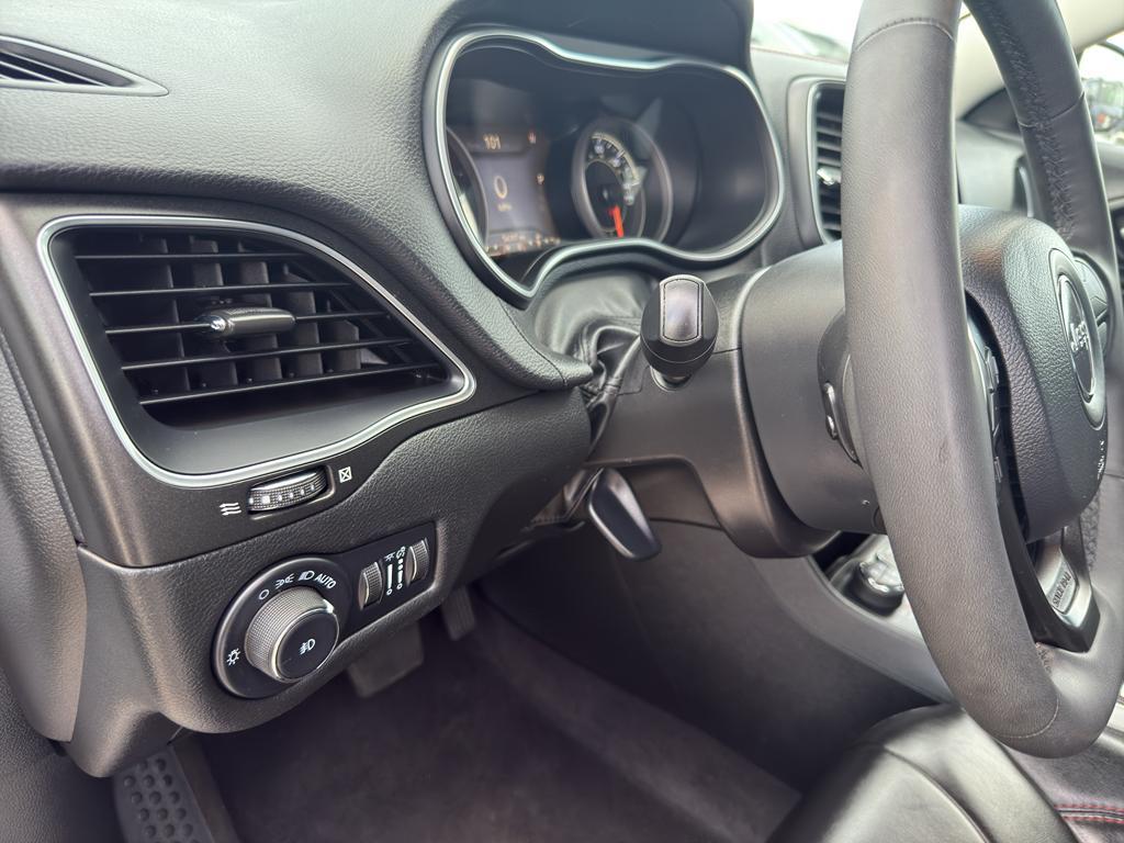 used 2022 Jeep Cherokee car, priced at $24,795