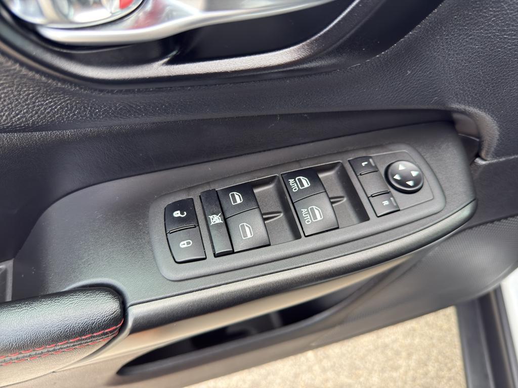 used 2022 Jeep Cherokee car, priced at $24,795
