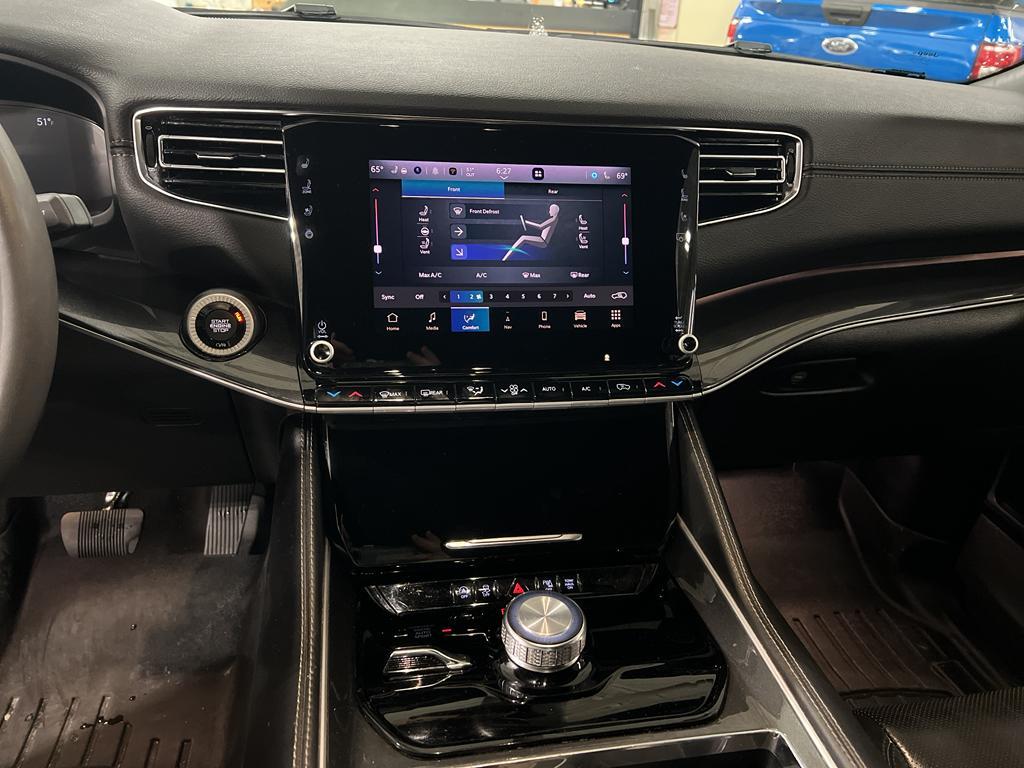 used 2022 Jeep Wagoneer car