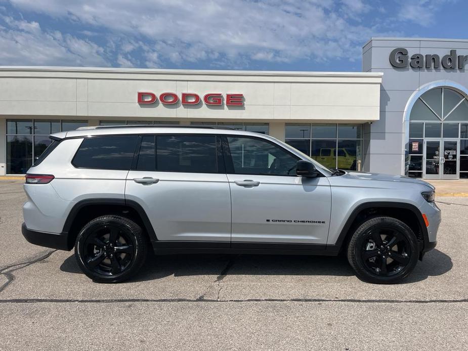 new 2024 Jeep Grand Cherokee L car, priced at $59,375