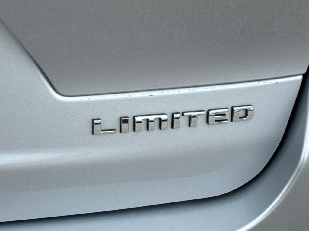 used 2021 Jeep Grand Cherokee L car, priced at $31,995