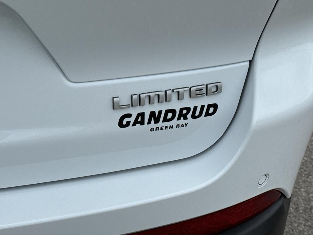 new 2025 Jeep Grand Cherokee L car, priced at $49,384