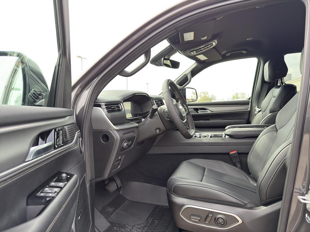 new 2025 Jeep Wagoneer car, priced at $67,998