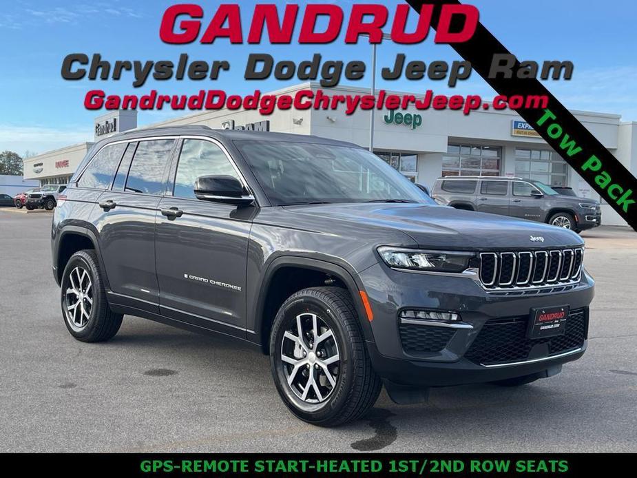 new 2025 Jeep Grand Cherokee car, priced at $47,438