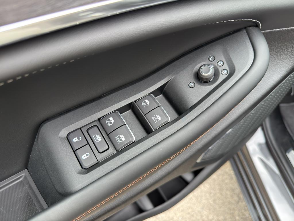 new 2025 Jeep Grand Cherokee L car, priced at $62,163