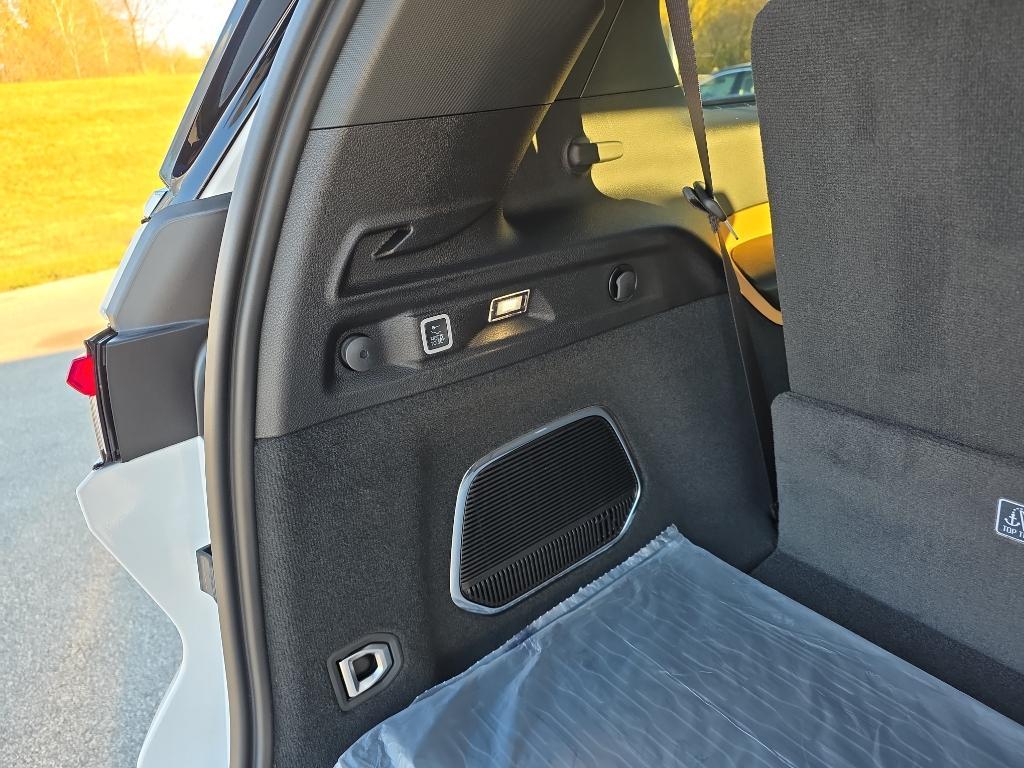 new 2025 Jeep Grand Cherokee L car, priced at $68,498