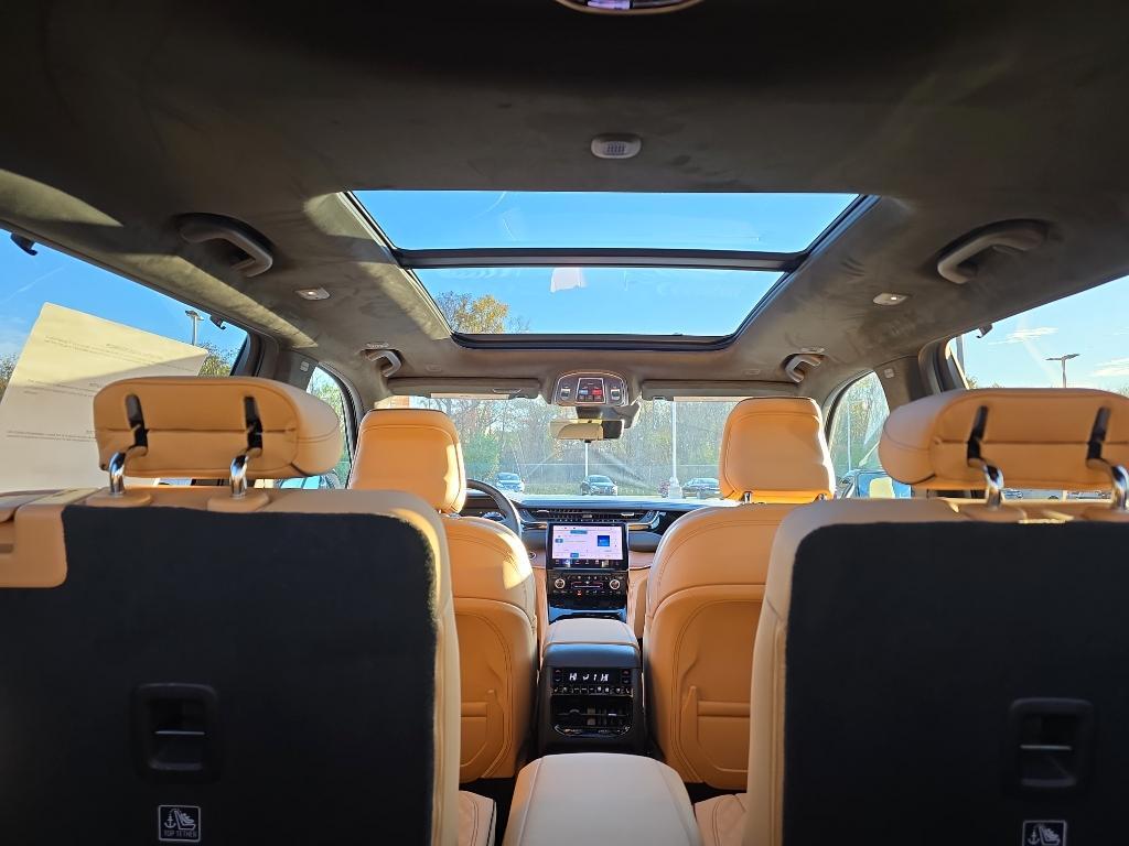 new 2025 Jeep Grand Cherokee L car, priced at $68,498