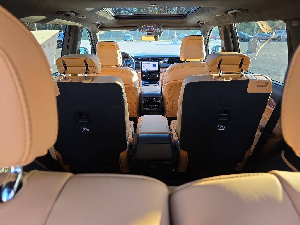 new 2025 Jeep Grand Cherokee L car, priced at $68,498