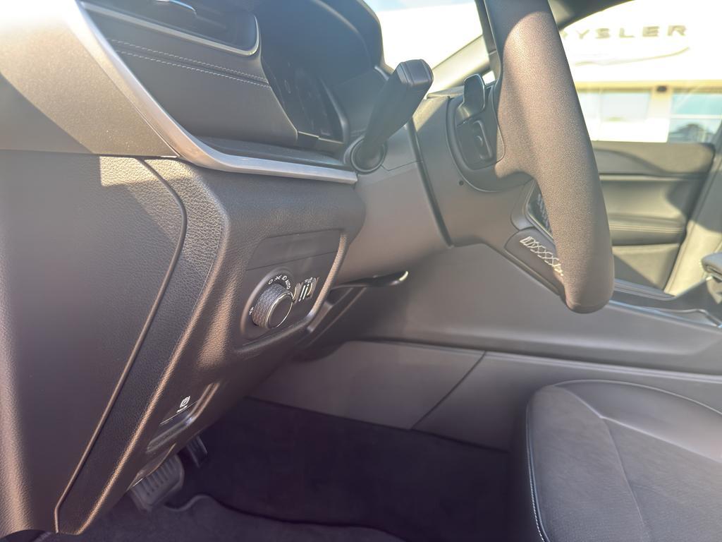 new 2025 Jeep Grand Cherokee L car, priced at $48,063