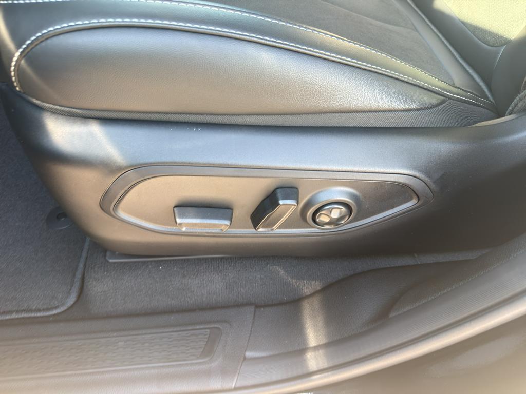 new 2025 Jeep Grand Cherokee L car, priced at $48,063