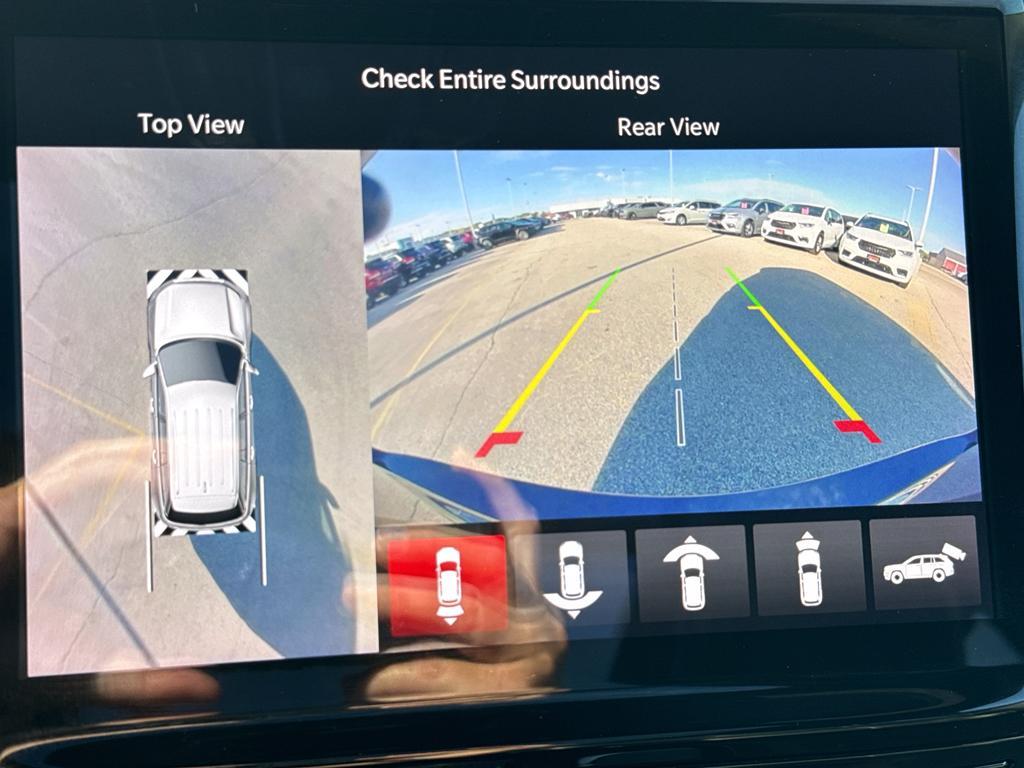 used 2024 Jeep Grand Cherokee L car, priced at $46,595