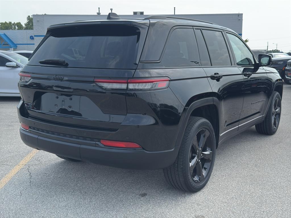 used 2023 Jeep Grand Cherokee car, priced at $34,295