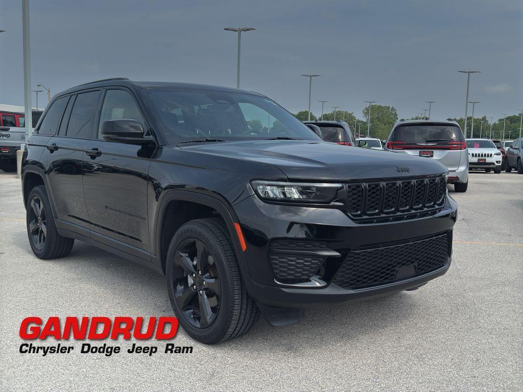 used 2023 Jeep Grand Cherokee car, priced at $34,295