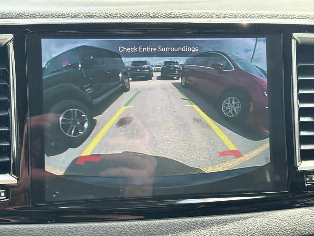 used 2023 Chrysler Pacifica car, priced at $27,495
