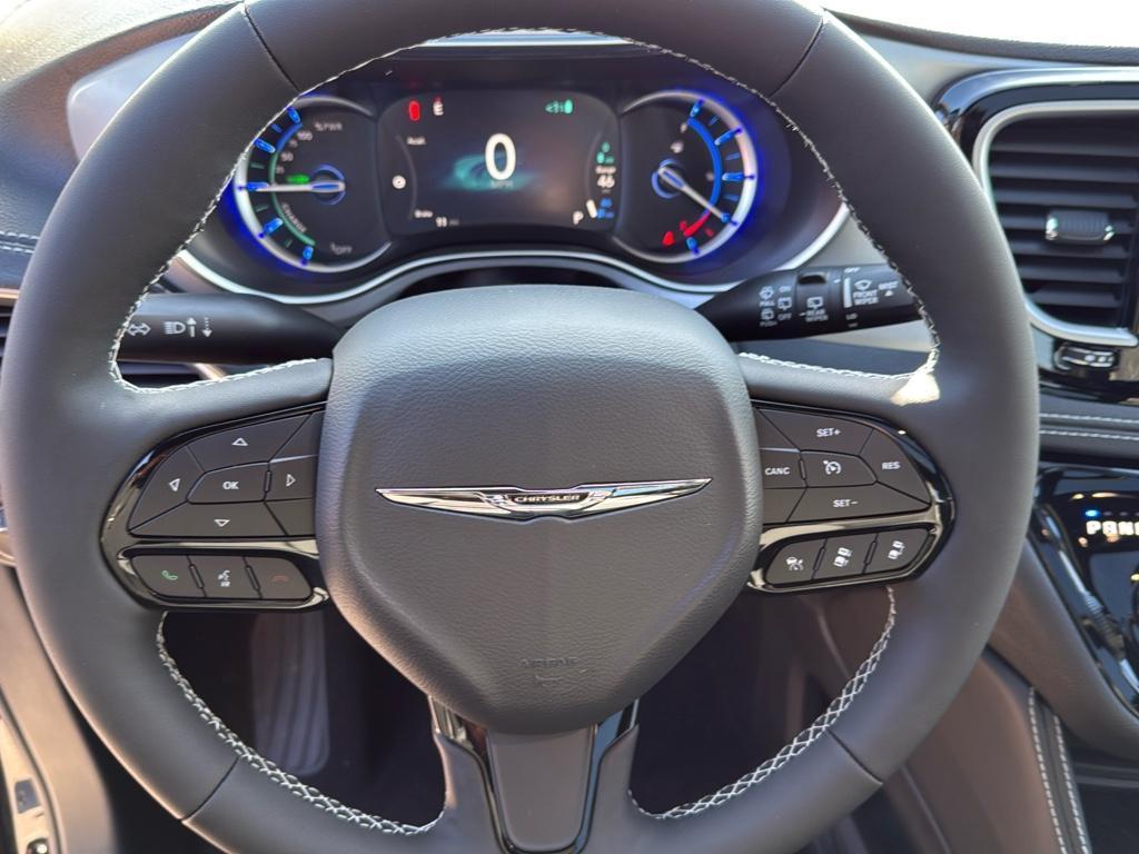 new 2025 Chrysler Pacifica Hybrid car, priced at $57,499