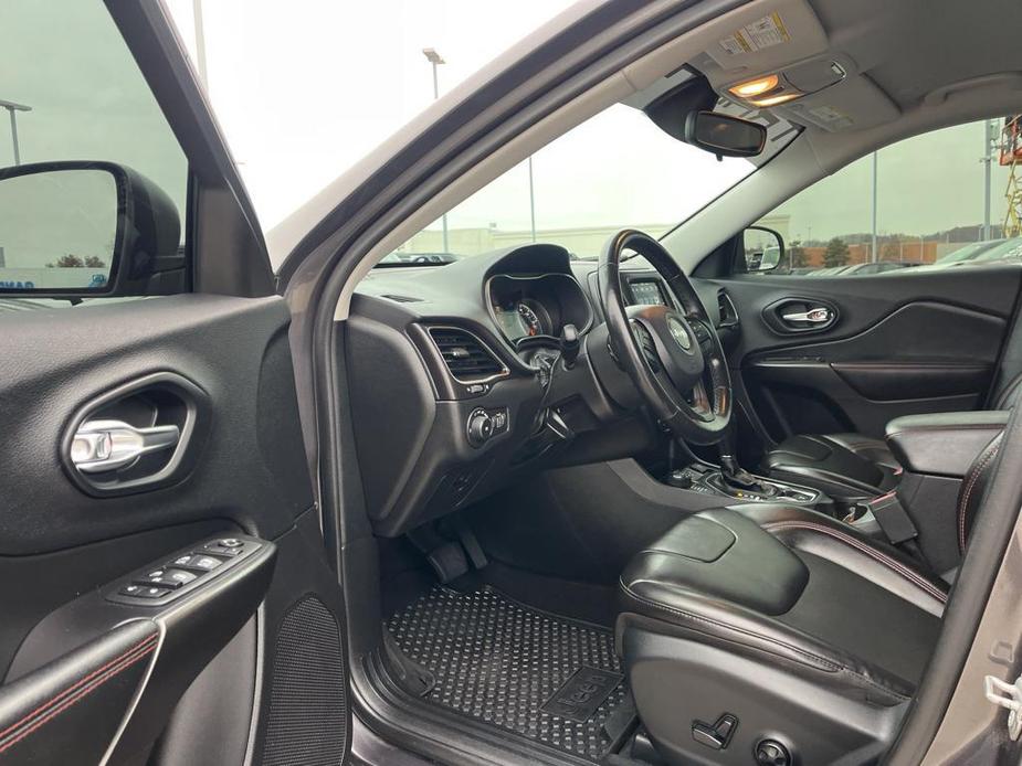 used 2020 Jeep Cherokee car, priced at $23,995