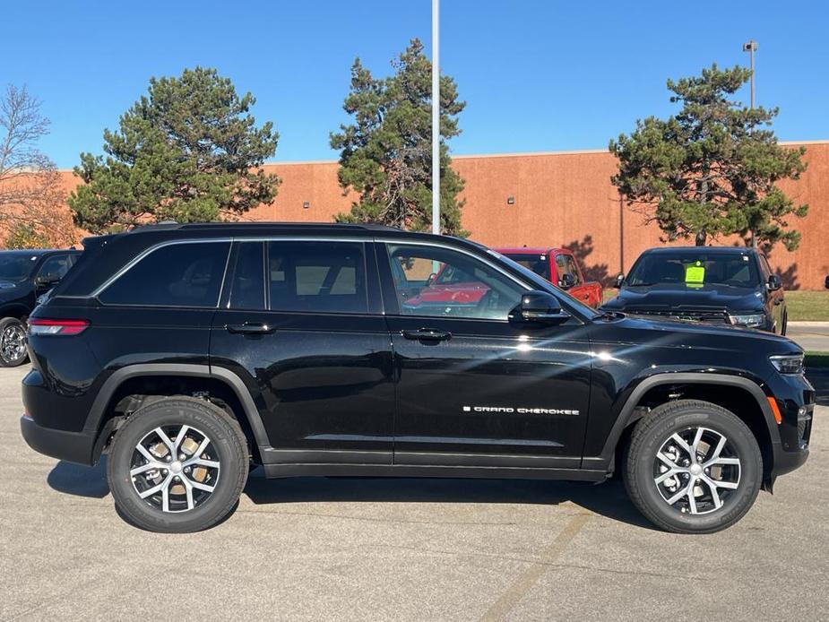 new 2025 Jeep Grand Cherokee car, priced at $50,999