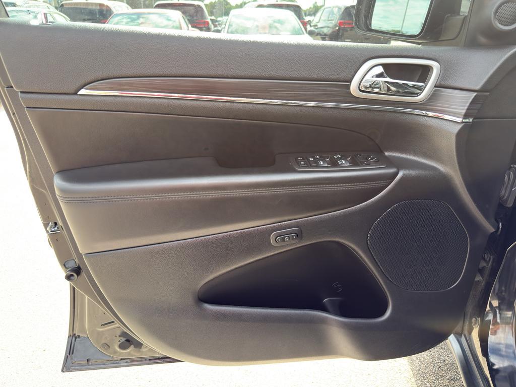 used 2022 Jeep Grand Cherokee WK car, priced at $28,795