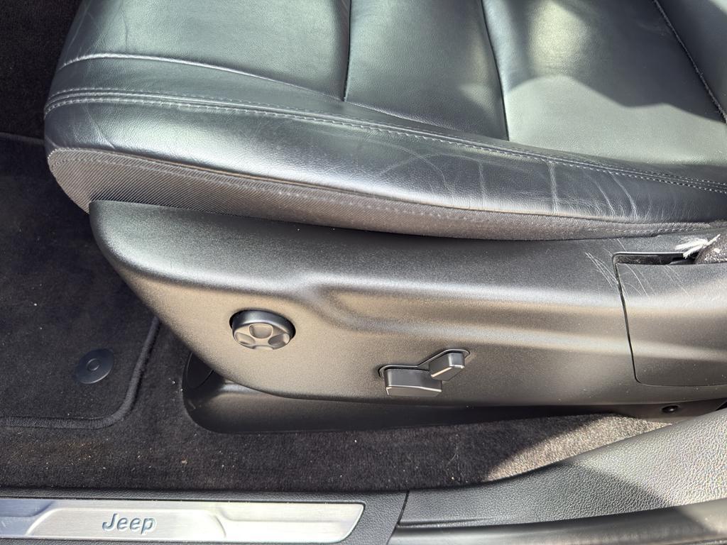 used 2022 Jeep Grand Cherokee WK car, priced at $28,795