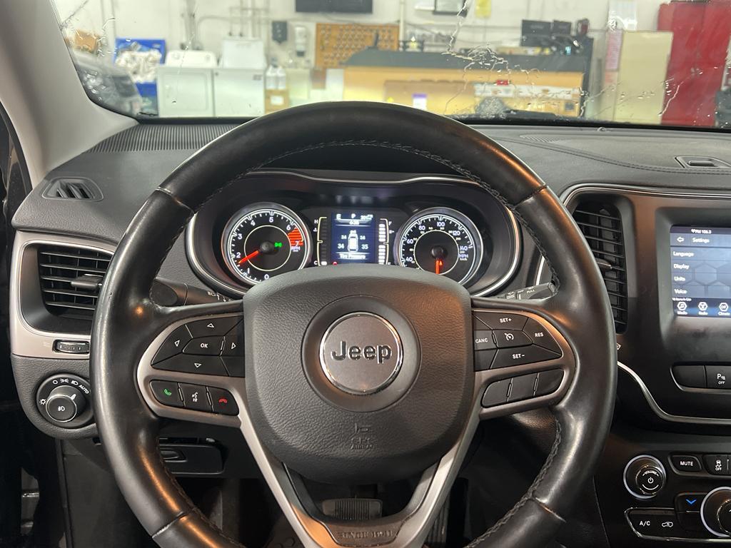 used 2020 Jeep Cherokee car