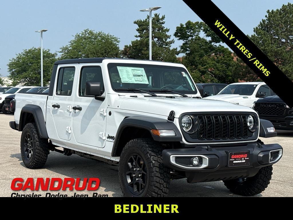 new 2025 Jeep Gladiator car, priced at $42,196