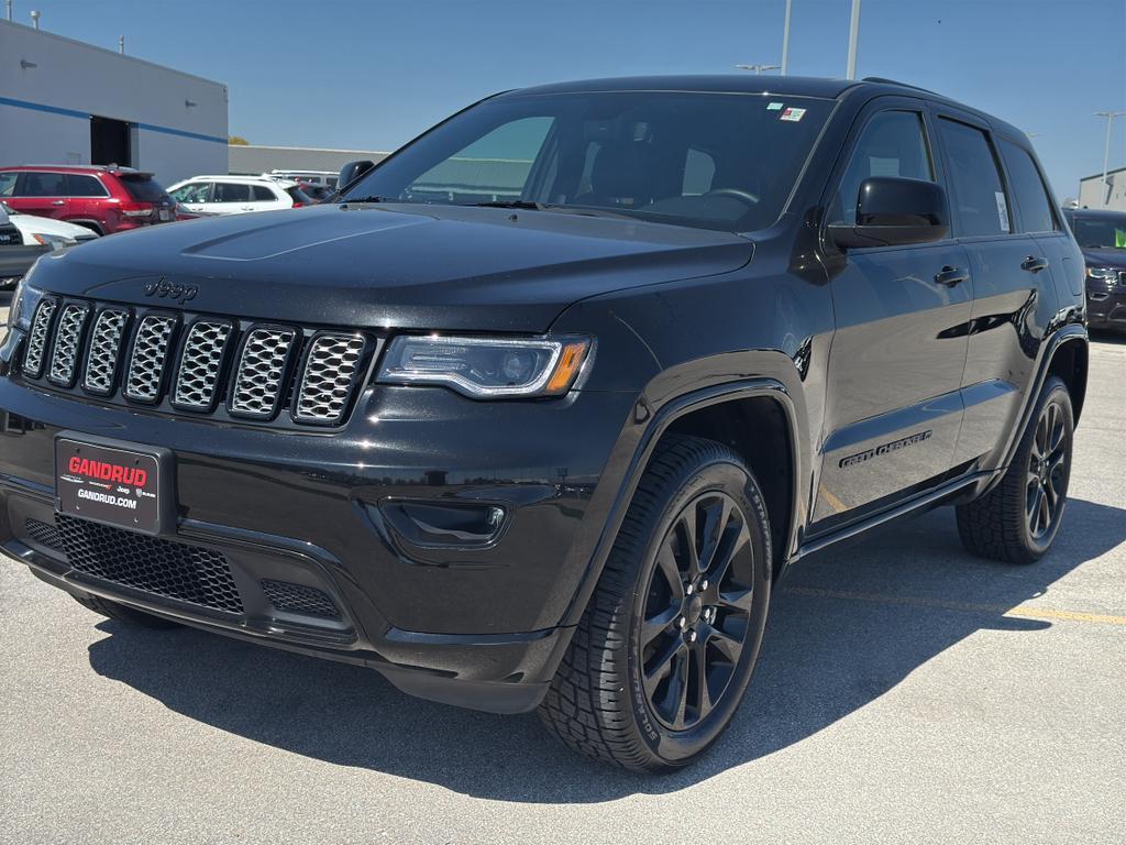 used 2022 Jeep Grand Cherokee WK car, priced at $30,895