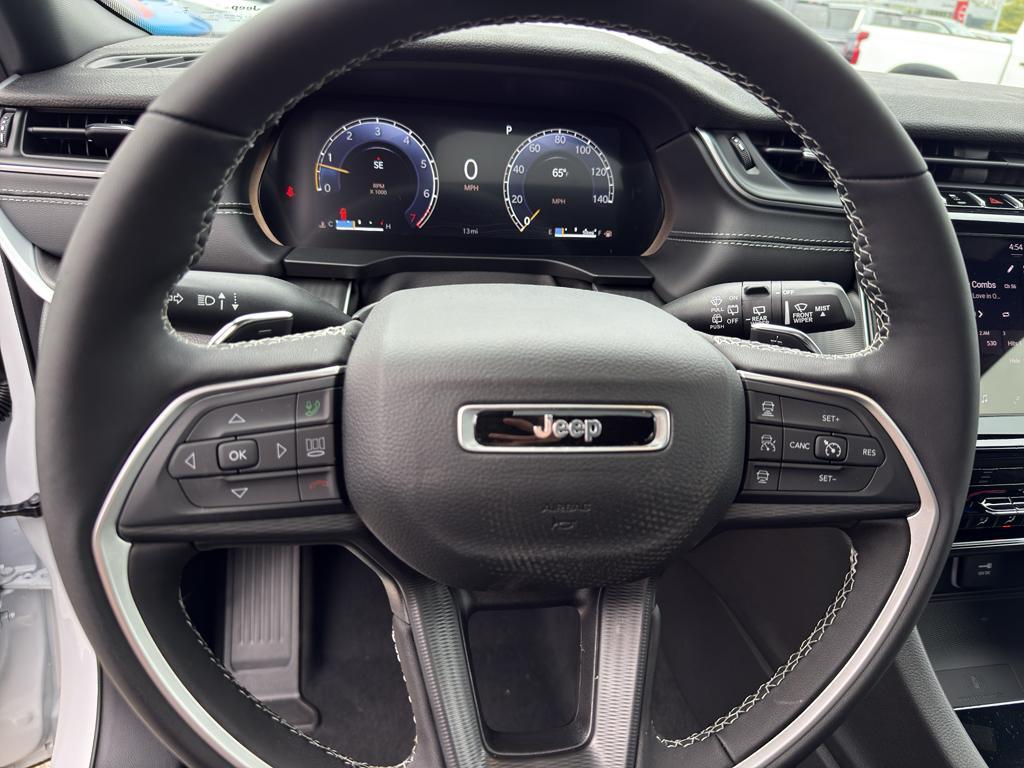 new 2025 Jeep Grand Cherokee L car, priced at $47,527