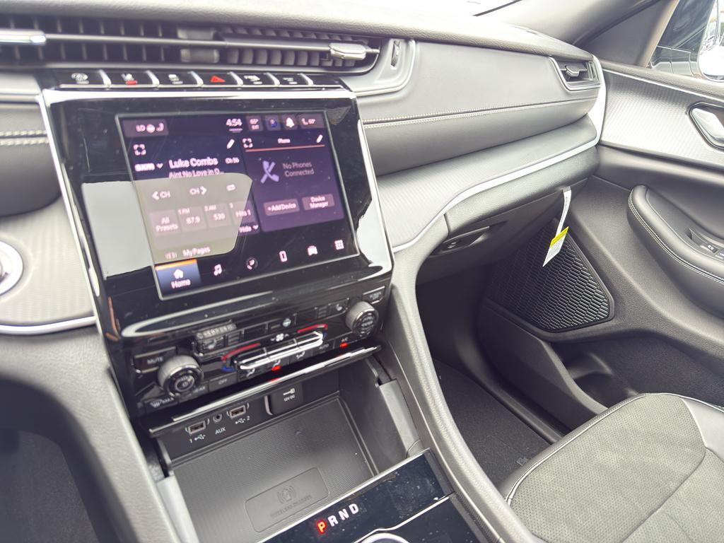 new 2025 Jeep Grand Cherokee L car, priced at $47,527