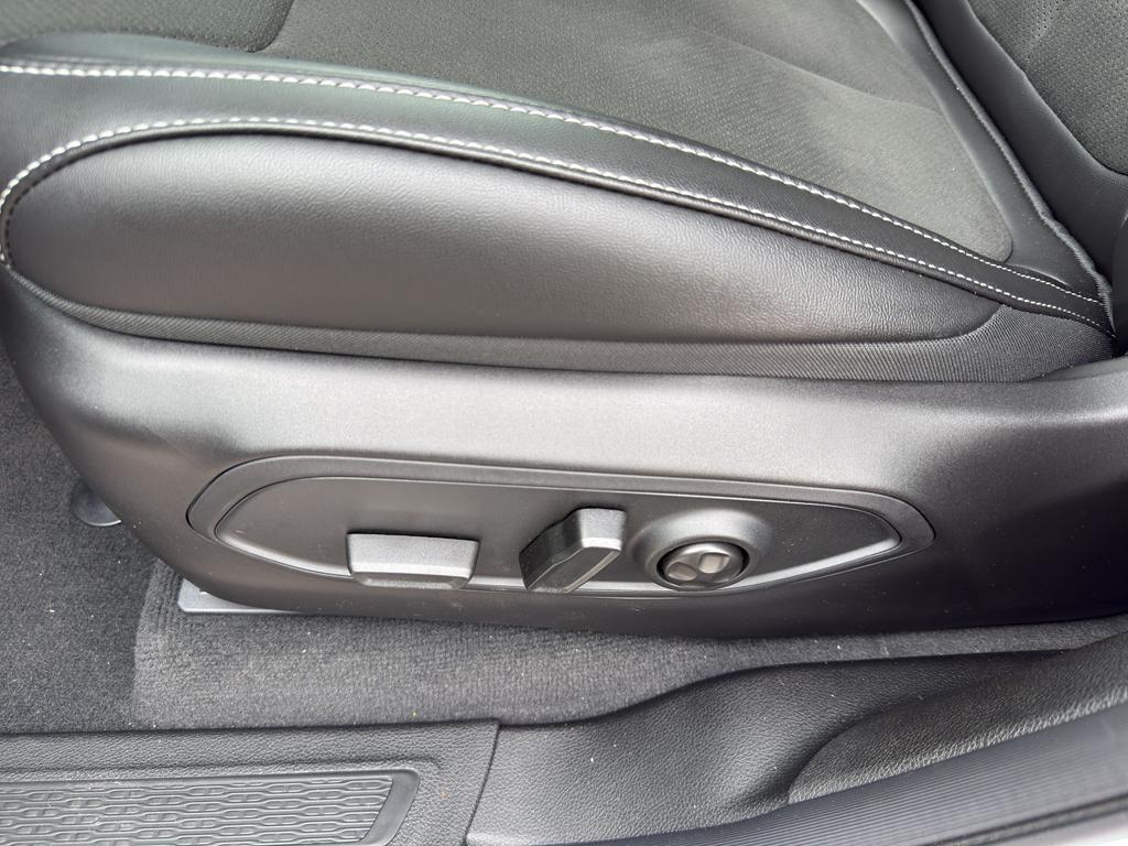 new 2025 Jeep Grand Cherokee L car, priced at $47,527