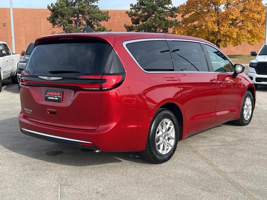 new 2025 Chrysler Pacifica car, priced at $46,499