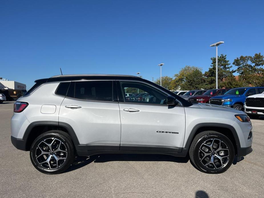 new 2025 Jeep Compass car, priced at $33,999