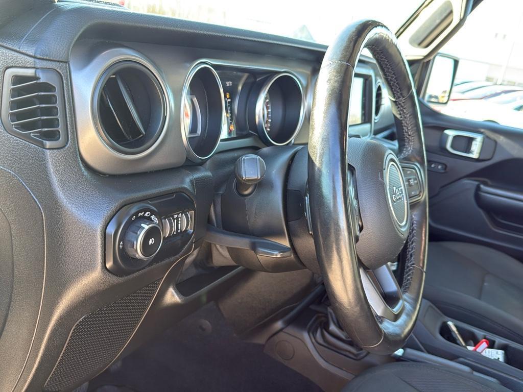 used 2021 Jeep Wrangler Unlimited car, priced at $34,995