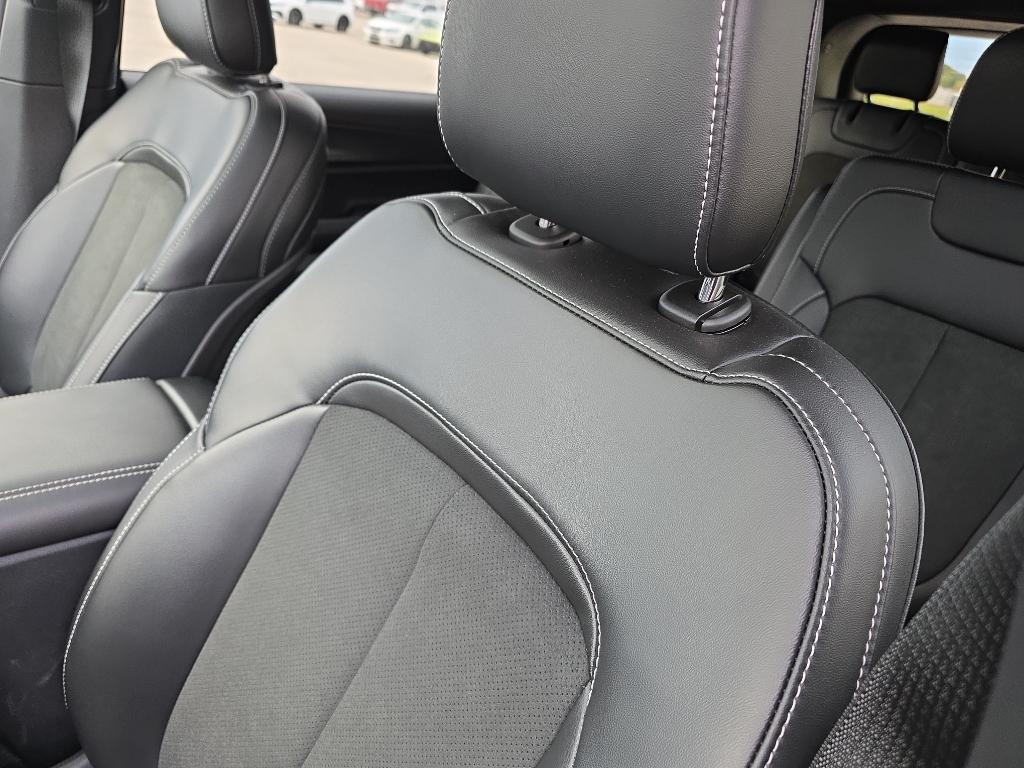 new 2025 Jeep Grand Cherokee L car, priced at $45,902