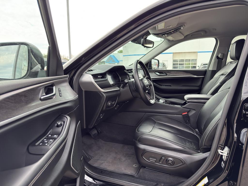 used 2022 Jeep Grand Cherokee L car, priced at $33,995