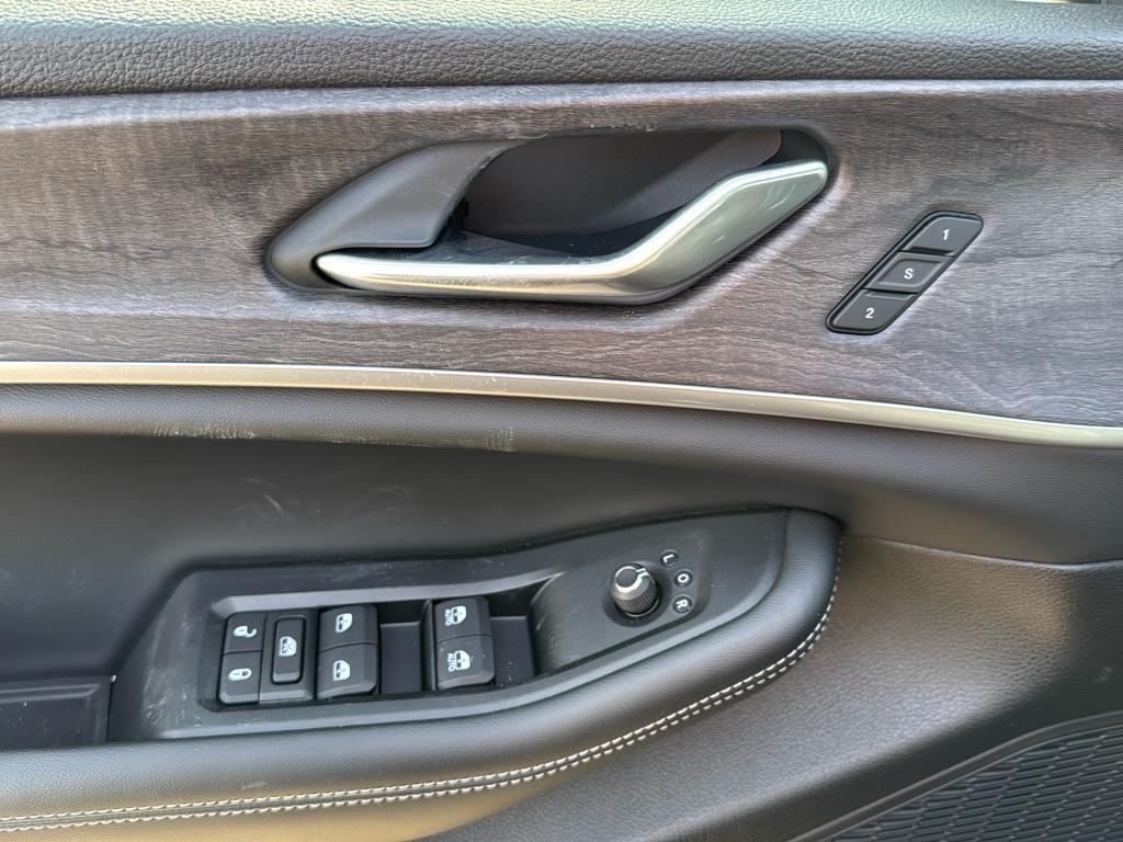 new 2025 Jeep Grand Cherokee L car, priced at $56,336