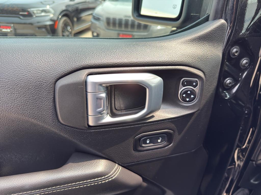 used 2021 Jeep Wrangler Unlimited car, priced at $33,995