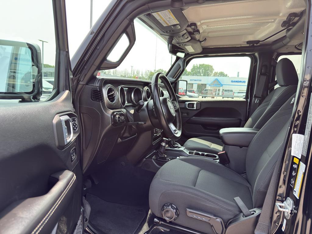used 2021 Jeep Wrangler Unlimited car, priced at $33,995