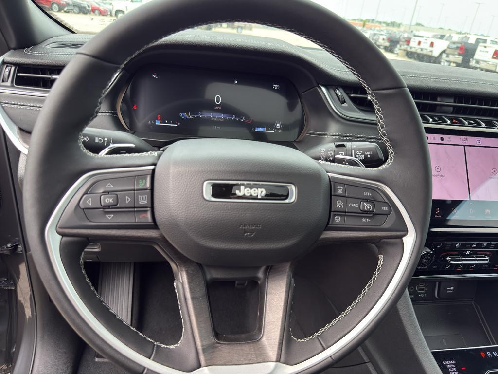 new 2025 Jeep Grand Cherokee L car, priced at $57,634